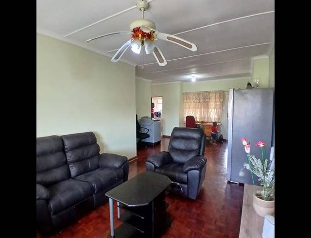 2 BEDROOM APARTMENT FOR SALE IN MONTCLAIR